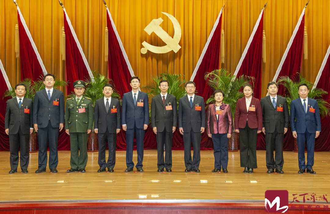 历城区新领导班子亮相，大家庭的温馨日常